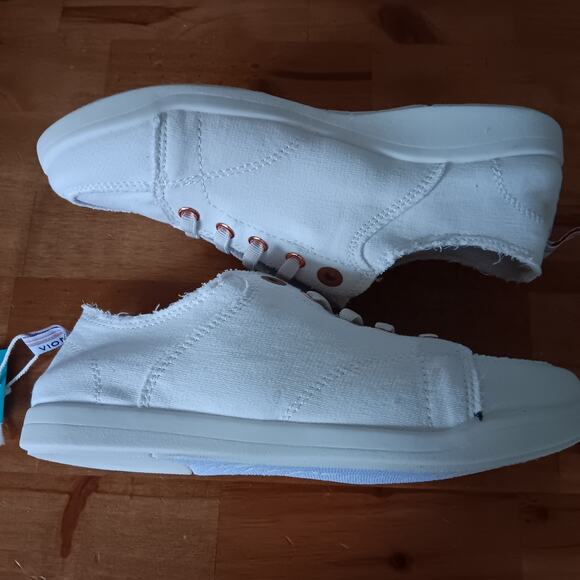 Vionic Beach Pismo 6.5 Wide Casual Beach Sneaker: Canvas, Cream NEW WITH DEFECTS - Picture 5 of 14